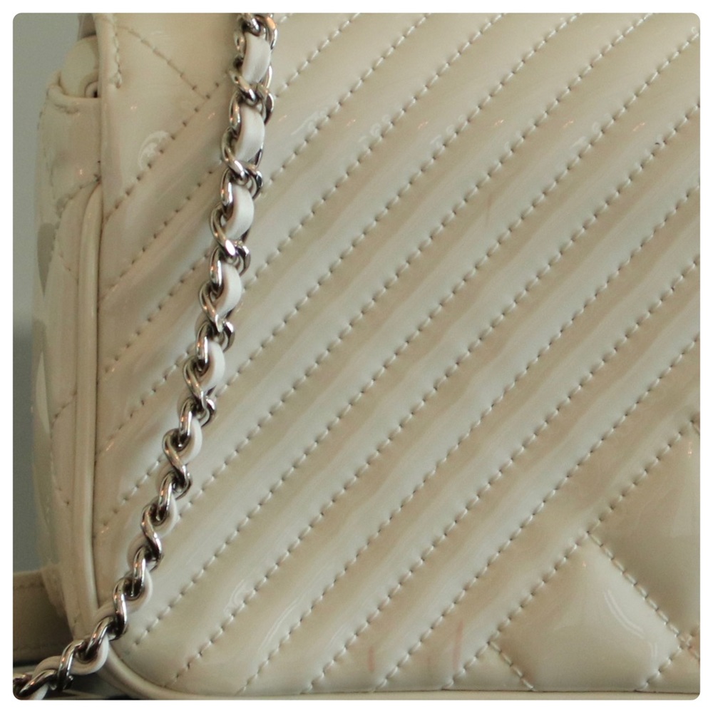 CHANEL ⭐️AUTHENTIC⭐️Small Patent Coco Boy Flap Bag - Picture 14 of 17